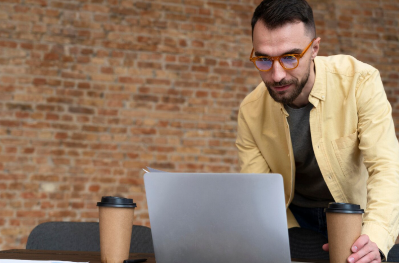 5 Tips To Help You Manage a High-Performing Remote Team