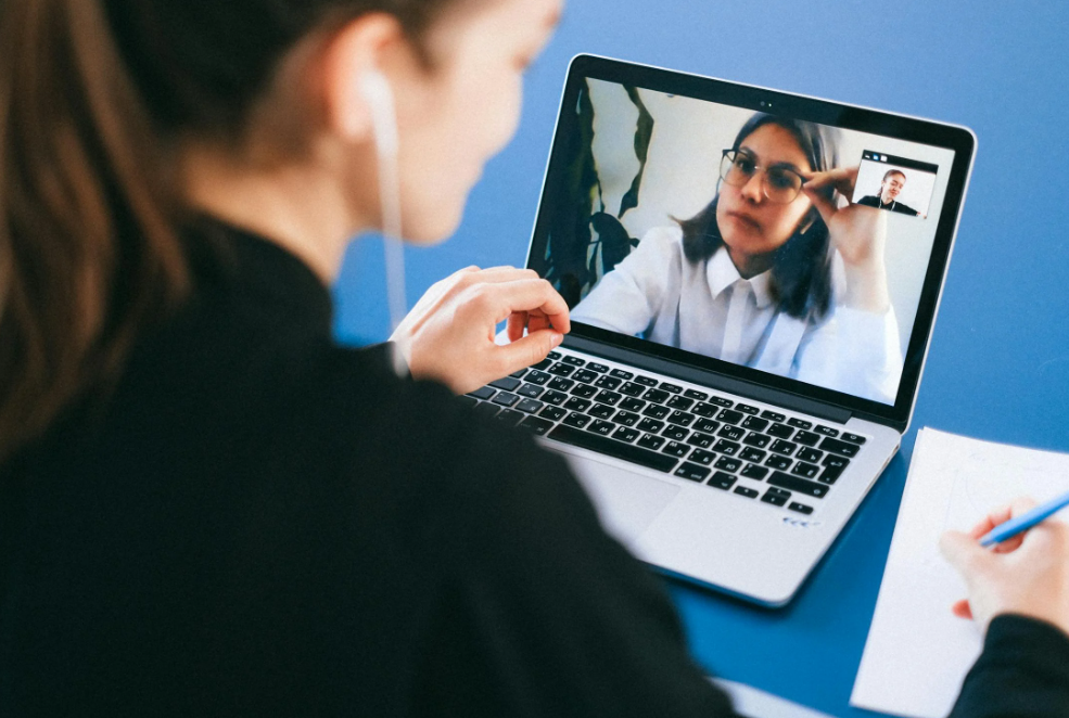 How to Avoid Zoom Fatigue in Your Weekly Virtual Meetings