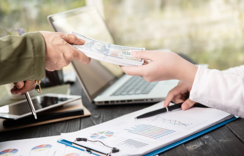 How To Negotiate Your Salary for the Remote Job of Your Dreams (With Email Template)