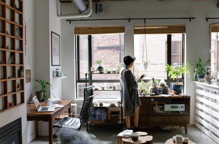 5 Do’s and Don’ts To Setting Up Your Dream Home Office (With Inspirational Examples)