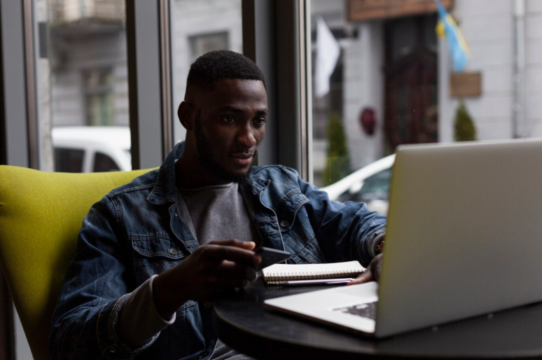 Does Your Business Need an EOR to Hire Globally?