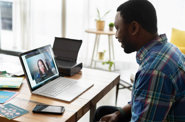 8 Good Manager Characteristics: How To Spot (Or Be) The Best