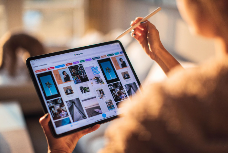 Building a Remote Work Portfolio: 9 Tips To Make You Irresistible to Employers