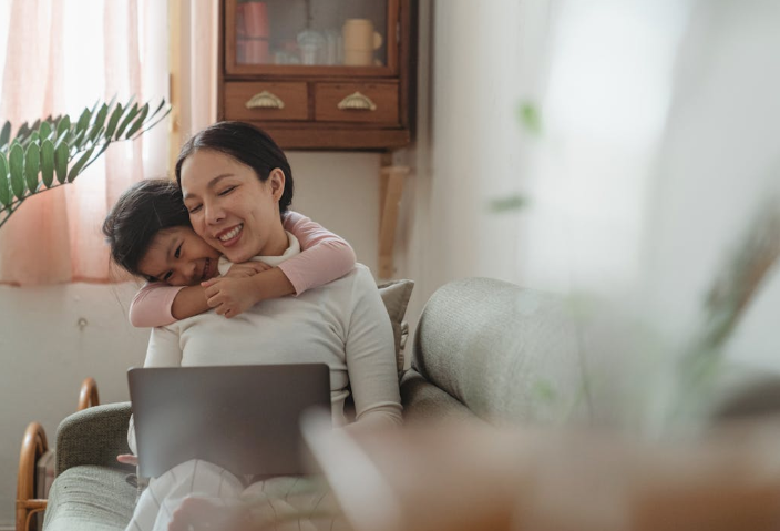 How Can I Make $25 an Hour Online? We Did the Homework for You